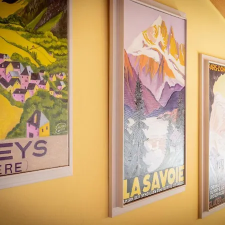 Homes - Casa La Streia アパート